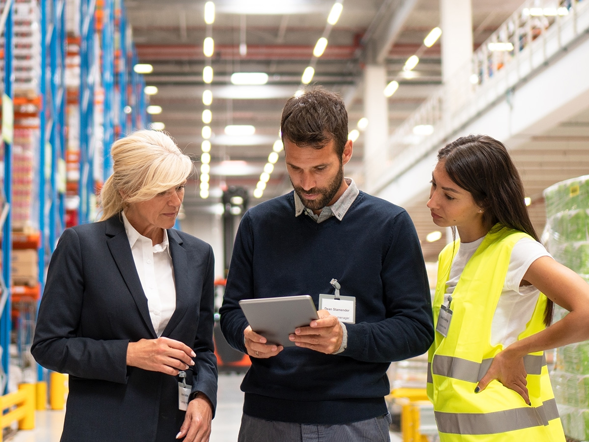 How to operate a freight forwarding business?