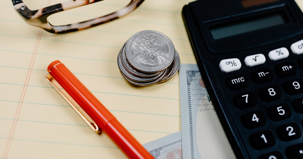 Why Freight Forwarders Are Choosing Transparent Pricing Over Legacy Models